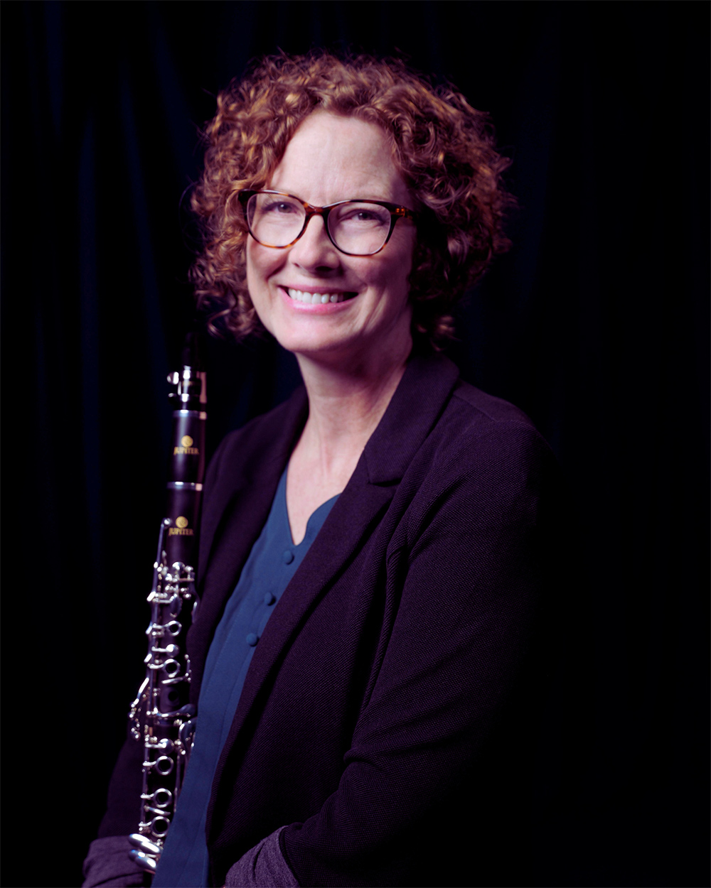 Amy Chambers posing with Jupiter Clarinet